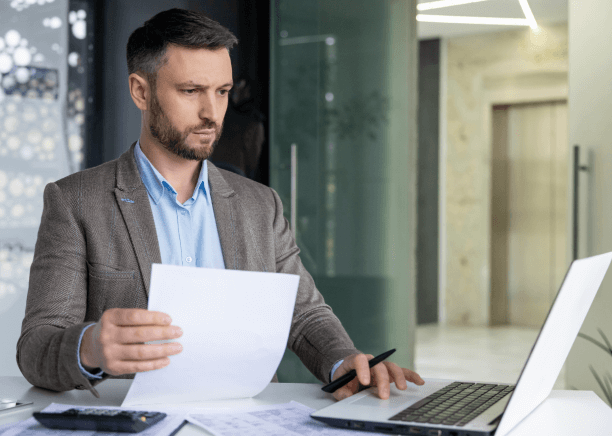 A translator in Iowa delivers notarized and certified translations of documents, ensuring compliance with USCIS requirements.