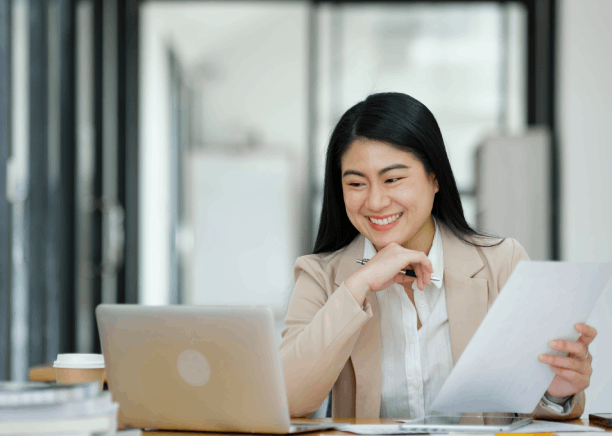 Translator working on translating Birth Certificates in Iowa for common languages, ensuring high accuracy for official use.